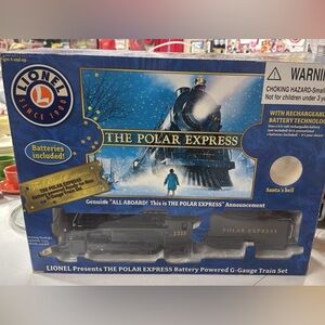 The Polar Express Battery-Powered G-Gauge Train Set - Blue